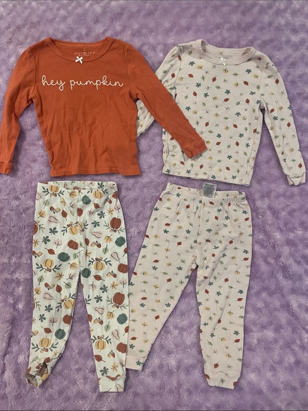 chick pea Kids Pumpkin-Print Pajama Set - Orange & Cream Mix